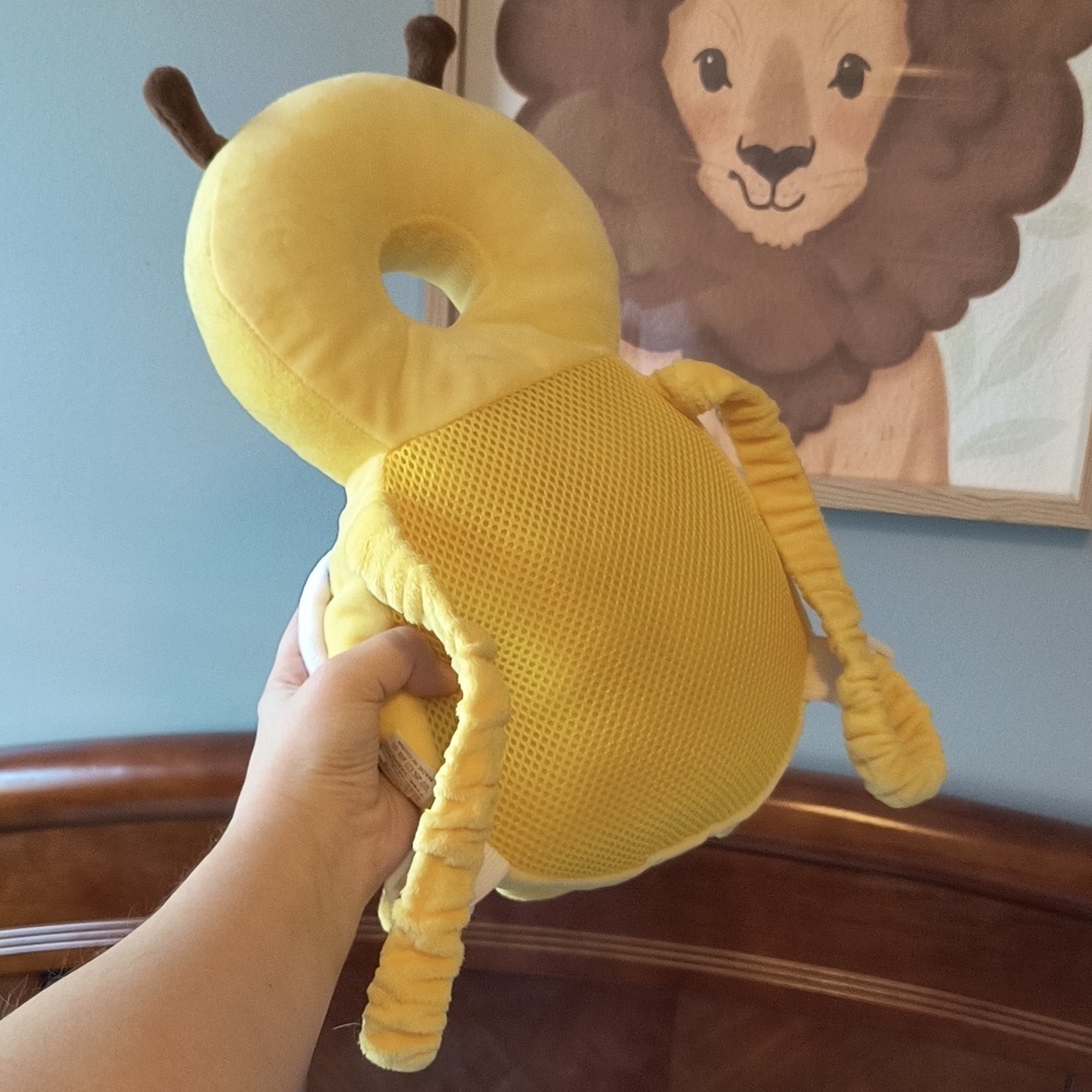 Cute Bee Plush Backpack Baby Anti Fall Bump Bee Plush Bag Back Head Protection - Picture 2 of 2